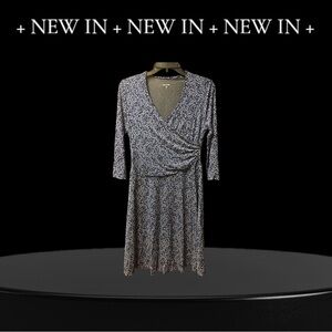 Garnet Hill Brianna Faux Wrap Dress 
Elegant Blue Floral Size Small